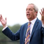 O partido Reform UK de Nigel Farage (na foto) conquistou mais de 1.450 assentos no conselho nas eleições locais desta semana