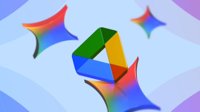 Parei de pesquisar no meu Google Drive no momento em Uma pasta amarela do Google Drive com documentos voando, cercada por ícones coloridos do Gemini.