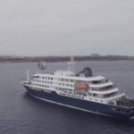 Passageiro de navio atingido por hantavírus fala com a Al Jazeera em isolamento