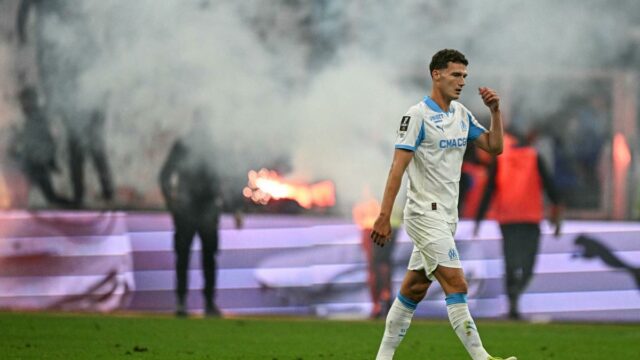 Pavard, vencedor da Copa do Mundo, confirma saída do Marselha Pavard, vencedor da Copa do Mundo, confirma saída do Marselha