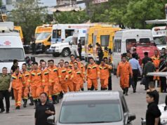Pelo menos 82 mortos após enorme explosão de gás destruir mina de carvão na China Pelo menos 82 mortos após enorme explosão de gás destruir mina de carvão na China