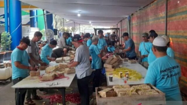 Pemprov Jacarta Imbau Warga Tak Pakai Plastik Buat Bungkus Hewan Pemprov Jacarta Imbau Warga Tak Pakai Plastik Buat Bungkus Hewan Kurban