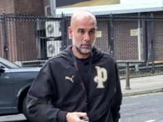 Pep Guardiola se esconde após notícias bombásticas que o técnico do Man City deixará o clube no final da temporada Fotografias obtidas pelo Daily Mail Sport mostram Guardiola em público pela primeira vez desde que foi divulgada a notícia de que ele deixaria o City