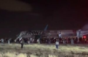 Pessoa morre após ser atropelada por avião que decolava de aeroporto nos EUA Pessoa morre após ser atropelada por avião que decolava de aeroporto nos EUA