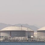 Petróleo se recupera devido à incerteza sobre o acordo de paz com o Irã e reduções de estoques