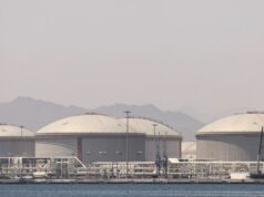 Petróleo se recupera devido à incerteza sobre o acordo de paz com o Irã e reduções de estoques Petróleo se recupera devido à incerteza sobre o acordo de paz com o Irã e reduções de estoques