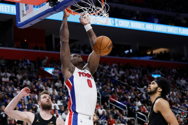 Jalen Duren Pistons x Cavaliers Jogo 1, segunda rodada dos playoffs da NBA