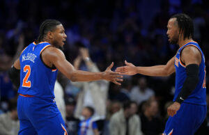 Playoffs da NBA: Knicks vencem 76ers e reservam retorno às finais do Leste McBride Jalen Brunson Knicks x 76ers, jogo 4, playoffs da NBA