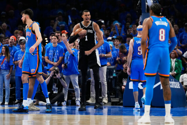Playoffs da NBA: Spurs vencem clássico 2OT contra Thunder na Victor Wembanyama Spurs x Thunder, jogo 1, playoffs da NBA