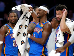 Playoffs da NBA: Thunder Cruise no jogo 3 com vantagem de 3 a 0 contra o Lakers Playoffs da NBA, jogo 3, OKC Thunder x Lakers Shai Gilgeous-Alexander Ajay Mitchell