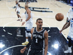 Playoffs da NBA: Wembanyama capacita Spurs para vantagem de 3-2 contra Timberwolves Victor Wembanyama Spurs x Timberwolves NBA Playoffs, jogo 5