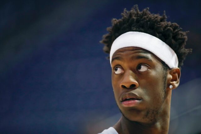 Poderia o Jazz Trade Ace Bailey subir para AJ Dybantsa? ORLANDO, FLORIDA - FEBRUARY 07: Jaren Jackson Jr. of the Utah Jazz looks on against the Orlando Magic during the second half at Kia Center on February 07, 2026 in Orlando, Florida. NOTE TO USER: User expressly acknowledges and agrees that, by downloading and or using this photograph, User is consenting to the terms and conditions of the Getty Images License Agreement. (Photo by Rich Storry/Getty Images)