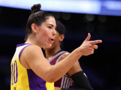 Pontuações da WNBA: Sparks começa rápido, segure o Tempo Toronto Tempo x Los Angeles Sparks Kelsey Plum