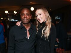 Por dentro do épico programa Hollywood Palladium Netflix de Dave Chappelle, onde nem mesmo seu colaborador mais próximo sabia o que dizer Dave Chappelle e Nikki Glaser no GROAT o maior assado de todos os tempos: afterparty de Tom Brady.
