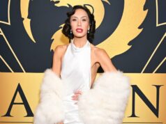 Por que Cheryl Burke diz que ‘Dancing With the Stars’ não deveria ‘envolver’ política Val Chmerkovskiy dançando com os políticos famosos