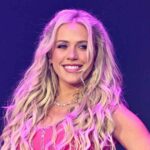 Chegada de destaque no Red Carpet Academy of Country Music Awards ACMs 2026