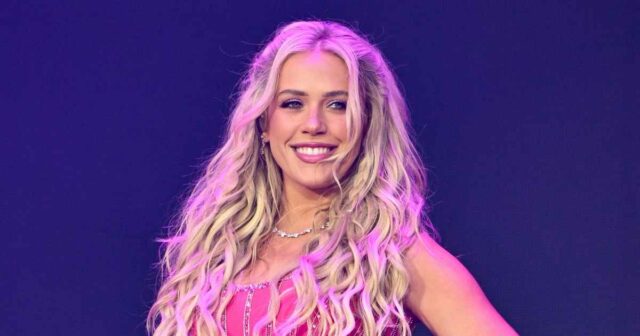 Chegada de destaque no Red Carpet Academy of Country Music Awards ACMs 2026