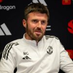 Por que Michael Carrick se recusa a minimizar o relacionamento 'crucial' do Man Utd tanto em reinados provisórios quanto permanentes
