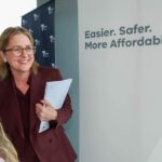 A primeira-ministra Jacinta Allan fala com a mídia, o orçamento do estado de Victoria para 2026/2027 está bloqueado. 5 de maio de 2026, The Age news Foto de JOE ARMAO