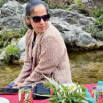 Postagens da Shuttler Saina sobre seu banquete à beira-rio no Instagram