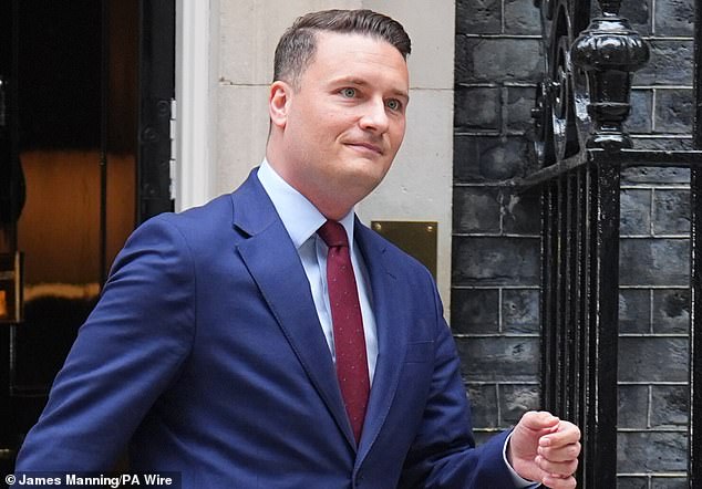 Wes Streeting se afastou do governo na quinta-feira com uma explosão em Keir Starmer
