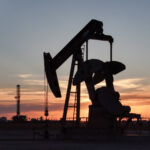 Preços do petróleo caem depois que Trump diz que as negociações EUA-Irã estão em “estágios finais”