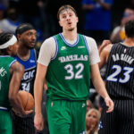 Cooper Flagg, do Dallas, Kon Knueppel, do Charlotte, e VJ Edgecombe, da Filadélfia, foram escolhidos por unanimidade para o time All-Rookie da NBA, que foi revelado na noite de quarta-feira.
