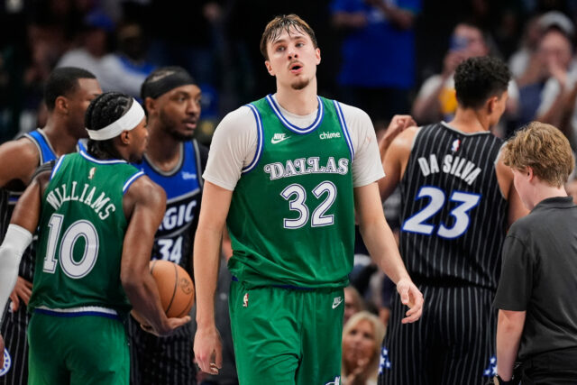 Primeira equipe All-Rookie da NBA: Flagg, Knueppel, Edgecombe, Harper e Cooper Flagg, do Dallas, Kon Knueppel, do Charlotte, e VJ Edgecombe, da Filadélfia, foram escolhidos por unanimidade para o time All-Rookie da NBA, que foi revelado na noite de quarta-feira.