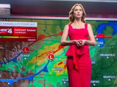 Primeiras reações do ‘Dia da Divulgação’: ‘O melhor filme de Spielberg em 20 anos’ e elogios à atuação da estrela Emily Blunt Primeiras reações do 'Dia da Divulgação': 'O melhor filme de Spielberg em 20 anos' e elogios à atuação da estrela Emily Blunt