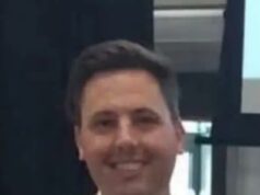Professor acusado de assassinar bebê que estava adotando nega ter tirado fotos de ‘troféu’ após suposto abuso sexual Jamie Varley, 37, nega assassinato, agressão sexual, crueldade e criação de imagens indecentes