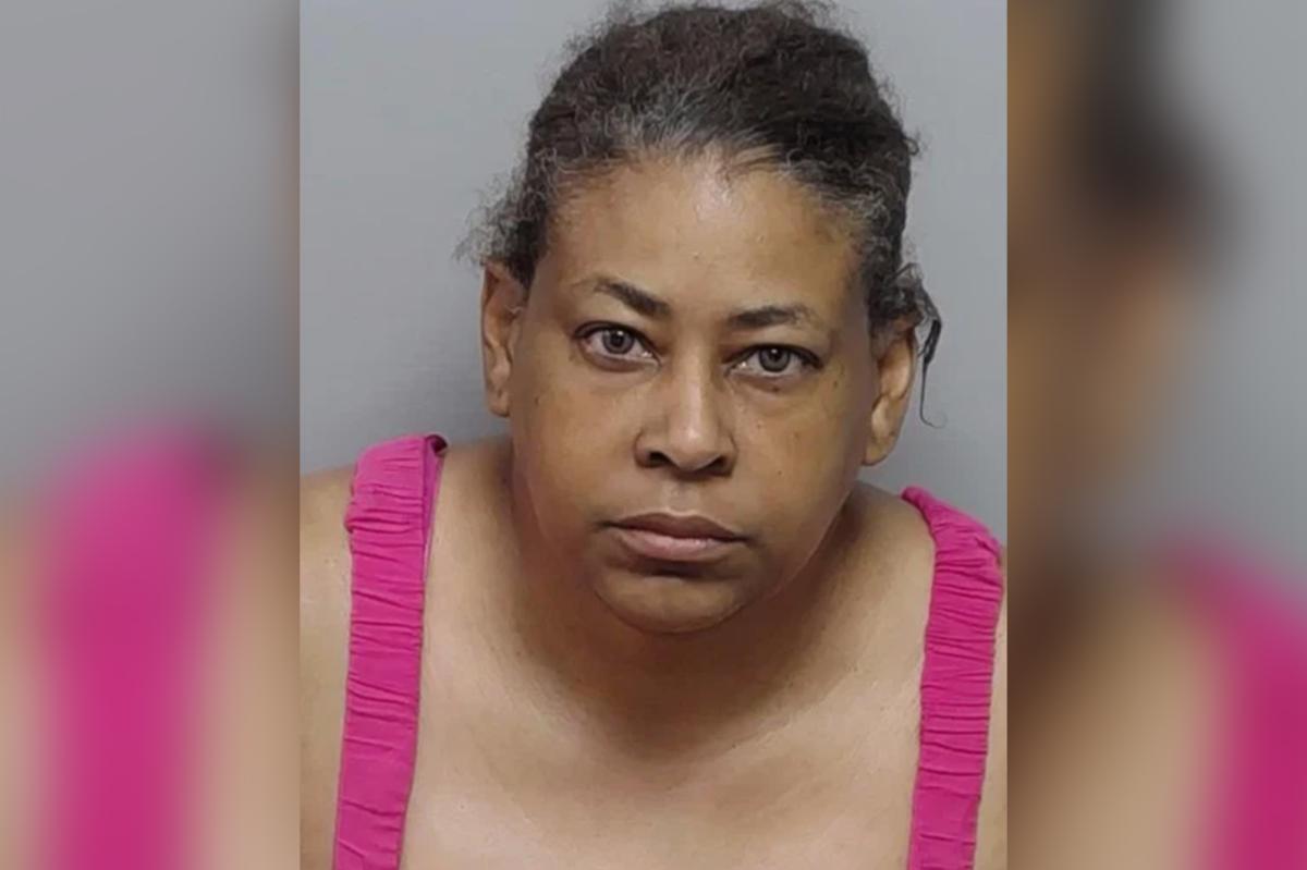 Professora de pré-escola do Texas supostamente apontou arma para motorista durante confronto violento