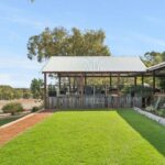 Propriedade legada de Gidgegannup com cantaria iniciada por espanhóis vende bem