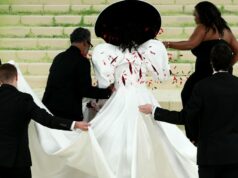Quatro pessoas forçadas a usar o visual selvagem do Met Gala do ícone do esporte Quatro pessoas forçadas a usar o visual selvagem do Met Gala do ícone do esporte
