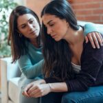 Querida Abby: Devo me distanciar do meu amigo que sofre de depressão?
