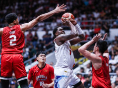 Rain or Shine procura finalmente superar o obstáculo para a corrida pelo título Faça chuva ou faça sol Jaylen Johnson, do Elasto Painters, durante um jogo contra Barangay Ginebra Gin Kings nas semifinais da PBA Commissioner's Cup de 2026
