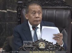 Rapat Paripurna Sepakati RUU Polri Jadi Usul Inisiatif DPR Rapat Paripurna Sepakati RUU Polri Jadi Usul Inisiatif DPR