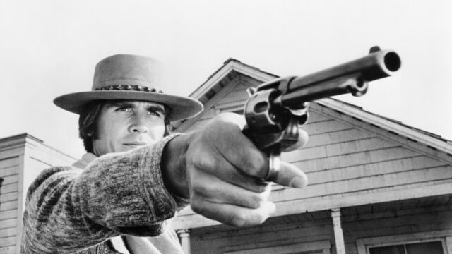 Reinicialização do filme "Westworld" em andamento na Warner Bros. Do roteirista de "Jurassic Park" David Koepp
