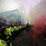 Relembrando o protesto de Old Trafford em 2021 que paralisou Man Utd x Liverpool