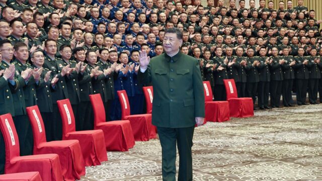 Repressão anticorrupção de Xi condena ex-ministros da Defesa chineses à Repressão anticorrupção de Xi condena ex-ministros da Defesa chineses à morte