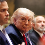 Reunião de gabinete de Trump: administração supervisionou 'a maior queda na taxa de homicídios já registrada' em 2025