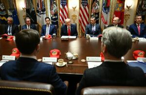 Reunião do Gabinete de Trump é realizada enquanto as negociações continuam para acabar com a guerra no Irã Reunião do Gabinete de Trump é realizada enquanto as negociações continuam para acabar com a guerra no Irã