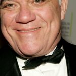 Rex Reed, crítico de cinema contrário que aperfeiçoou a entrevista contundente com celebridades, morre aos 87 anos