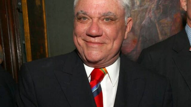Rex Reed, crítico e jornalista perspicaz que frequentemente cortejava polêmica, morre aos 87 anos
