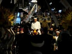 Ribuan Warga Antusias Tonton Kirab Budaya Napak Tilas Padjadjaran, KDM: Ekonomi UMKM Menggeliat Ribuan Warga Antusias Tonton Kirab Budaya Napak Tilas Padjadjaran, KDM: Ekonomi UMKM Menggeliat