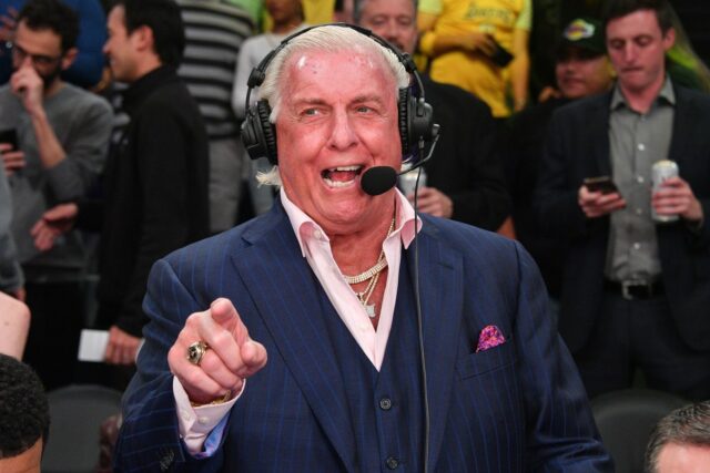 Ric Flair envia outra mensagem para Luka Doncic e LeBron James antes do jogo 2
