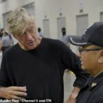 Richard Madeley deixou os fãs 'encolhidos' ao ser expulso da mega prisão de El Salvador 'dentro de 15 minutos' em seu novo documentário sobre prisão do Channel 5