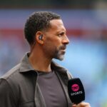 Rio Ferdinand pede ao Man Utd que faça um acordo de troca para contratar o meio-campista 'louco' neste verão
