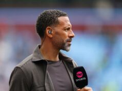 Rio Ferdinand pede ao Man Utd que faça um acordo de troca para contratar o meio-campista ‘louco’ neste verão Rio Ferdinand pede ao Man Utd que faça um acordo de troca para contratar o meio-campista 'louco' neste verão