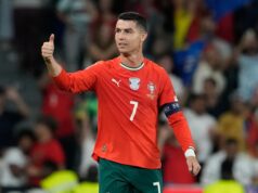 Ronaldo liderará Portugal na sexta Copa do Mundo com Martinez nomeando elenco O seleccionador de Portugal, Roberto Martinez, anuncia a convocatória para o Mundial de 2026, em Oeiras, nos arredores de Lisboa, terça-feira, 19 de maio de 2026. (AP Photo/Armando Franca)