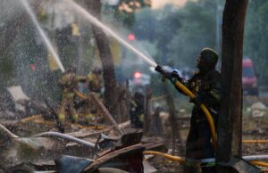 Rússia alerta estrangeiros para deixarem Kyiv enquanto prepara ‘ataques sistemáticos’ Rússia alerta estrangeiros para deixarem Kyiv enquanto prepara ‘ataques sistemáticos’